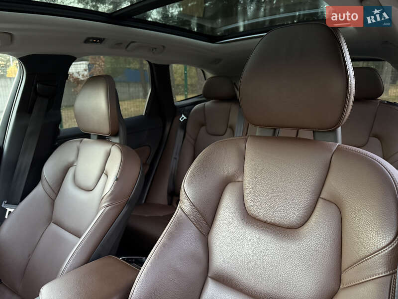 Позашляховик / Кросовер Volvo XC60 2018 в Львові фото 14 Позашляховик / Кросовер Volvo XC60 2018 в Львові