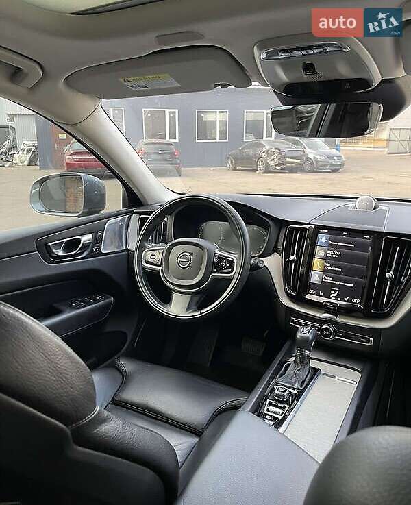 Внедорожник / Кроссовер Volvo XC60 2017 в Львове