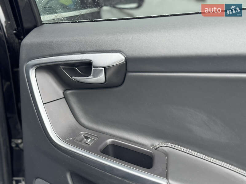 Позашляховик / Кросовер Volvo XC60 2015 в Львові фото 26 Позашляховик / Кросовер Volvo XC60 2015 в Львові