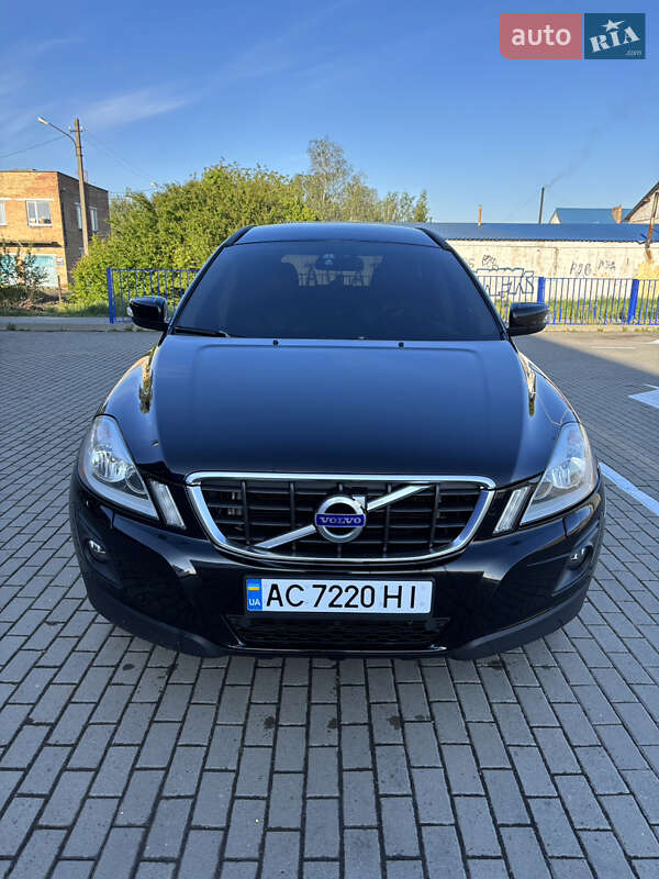 Внедорожник / Кроссовер Volvo XC60 2009 в Нововолынске