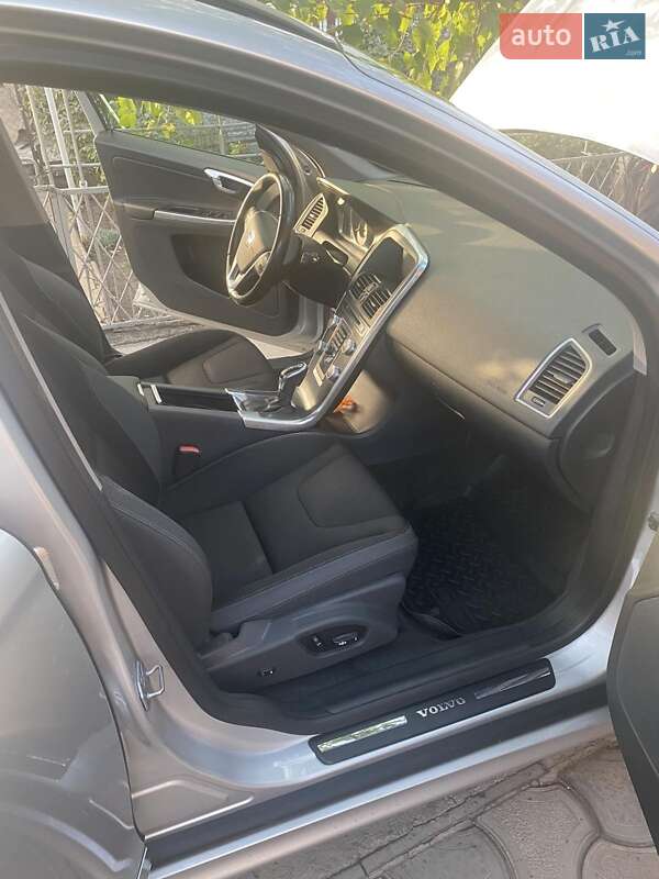 Внедорожник / Кроссовер Volvo XC60 2014 в Тернополе