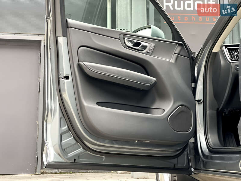 Позашляховик / Кросовер Volvo XC60 2017 в Києві фото 32 Позашляховик / Кросовер Volvo XC60 2017 в Києві