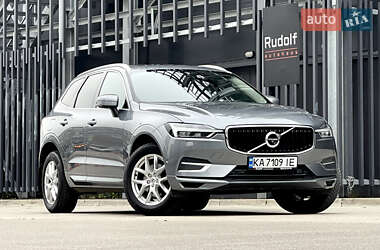 Внедорожник / Кроссовер Volvo XC60 2017 в Киеве