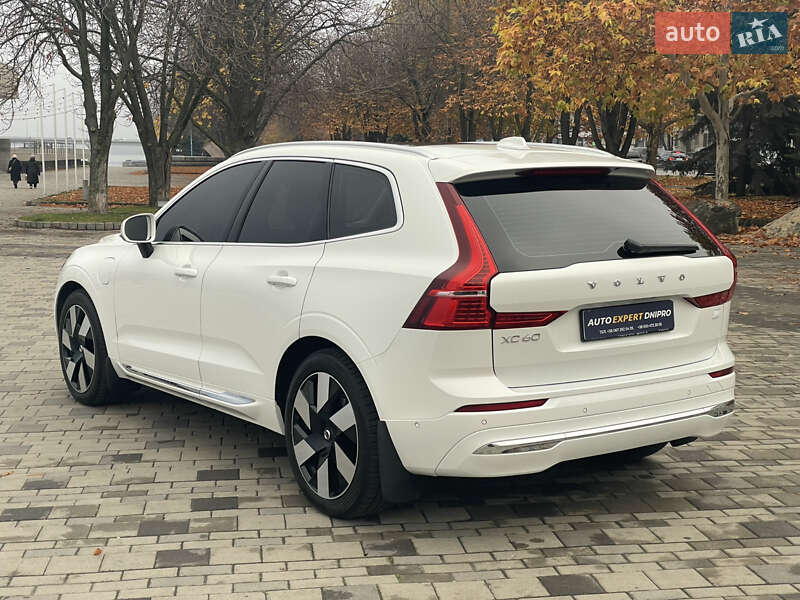 Позашляховик / Кросовер Volvo XC60 2024 в Дніпрі