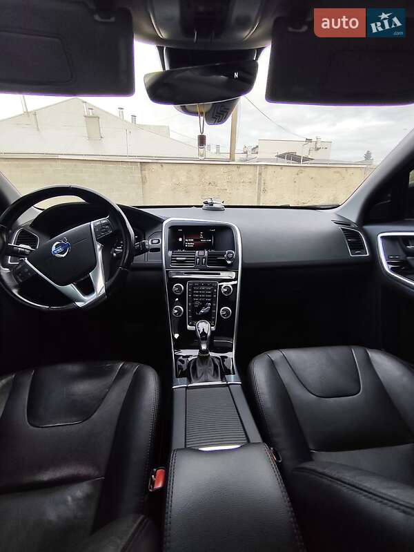 Позашляховик / Кросовер Volvo XC60 2015 в Стрию