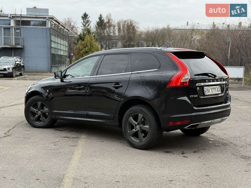 Внедорожник / Кроссовер Volvo XC60 2015 в Ровно