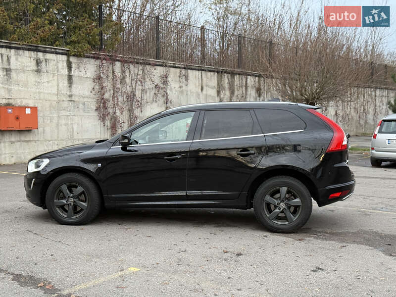 Внедорожник / Кроссовер Volvo XC60 2015 в Ровно