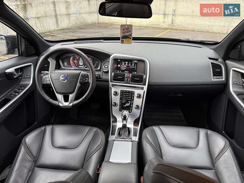 Внедорожник / Кроссовер Volvo XC60 2015 в Ровно