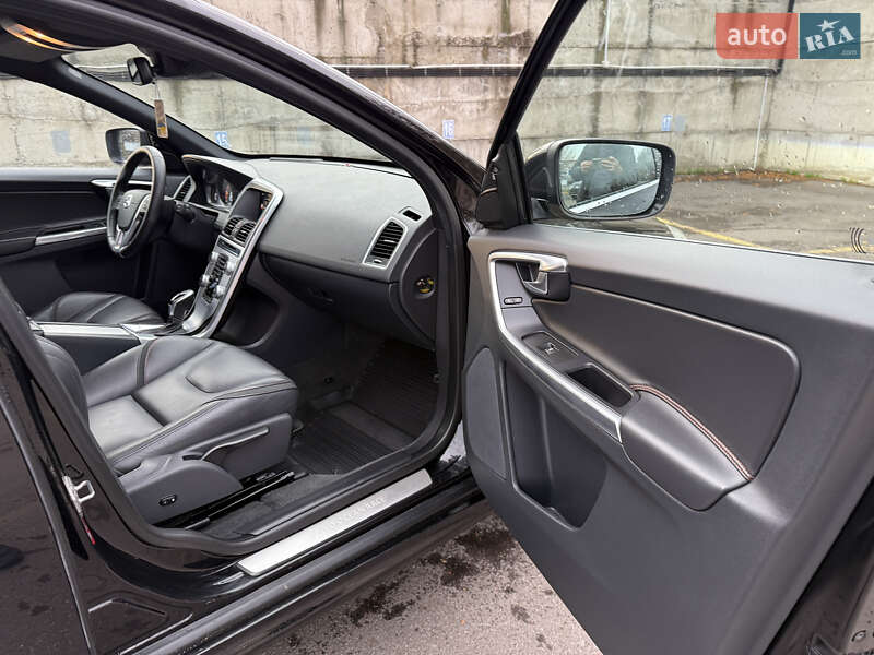 Внедорожник / Кроссовер Volvo XC60 2015 в Ровно