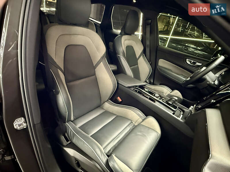Внедорожник / Кроссовер Volvo XC60 2021 в Днепре фото 20 Внедорожник / Кроссовер Volvo XC60 2021 в Днепре