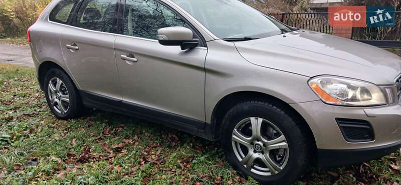 Позашляховик / Кросовер Volvo XC60 2011 в Дубні фото 7 Позашляховик / Кросовер Volvo XC60 2011 в Дубні