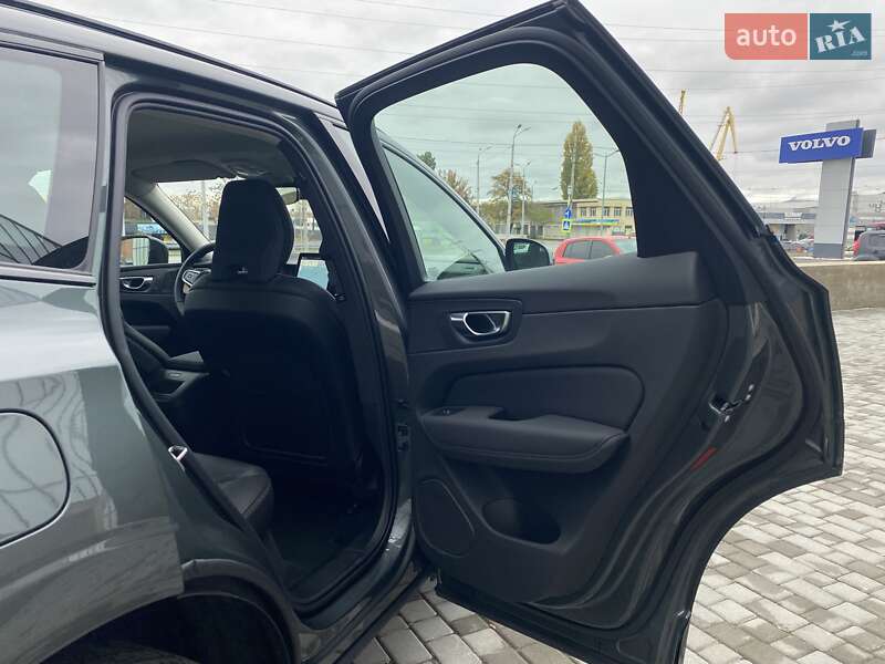 Позашляховик / Кросовер Volvo XC60 2025 в Дніпрі фото 20 Позашляховик / Кросовер Volvo XC60 2025 в Дніпрі