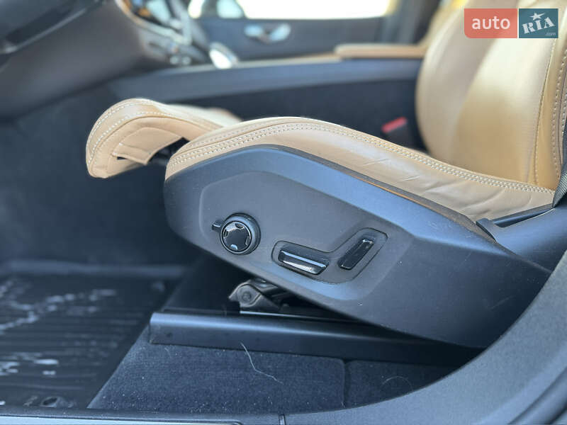 Внедорожник / Кроссовер Volvo XC60 2022 в Ирпене