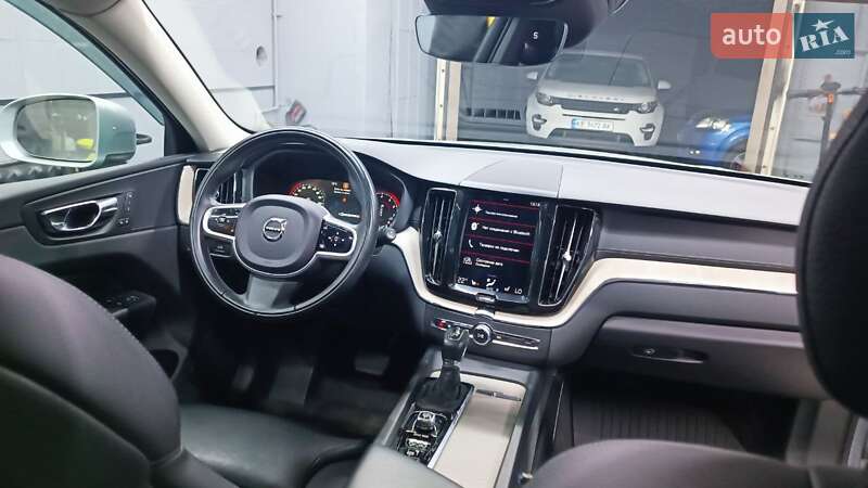 Позашляховик / Кросовер Volvo XC60 2017 в Кам'янському фото 28 Позашляховик / Кросовер Volvo XC60 2017 в Кам'янському