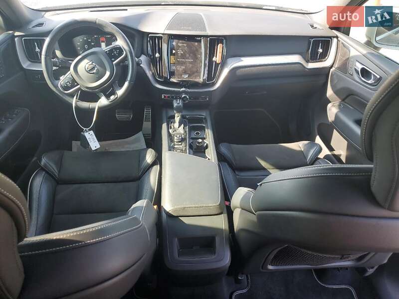 Внедорожник / Кроссовер Volvo XC60 2019 в Львове