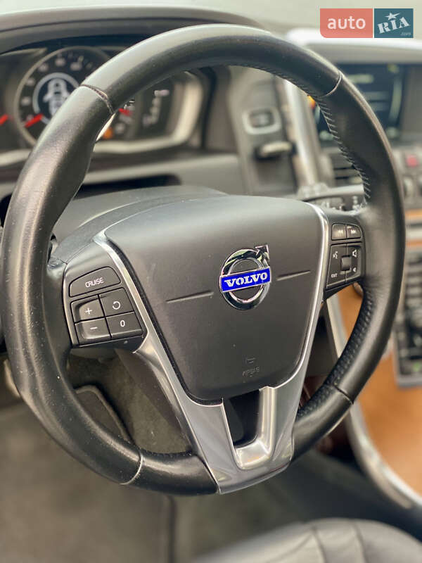 Внедорожник / Кроссовер Volvo XC60 2017 в Владимире фото 14 Внедорожник / Кроссовер Volvo XC60 2017 в Владимире