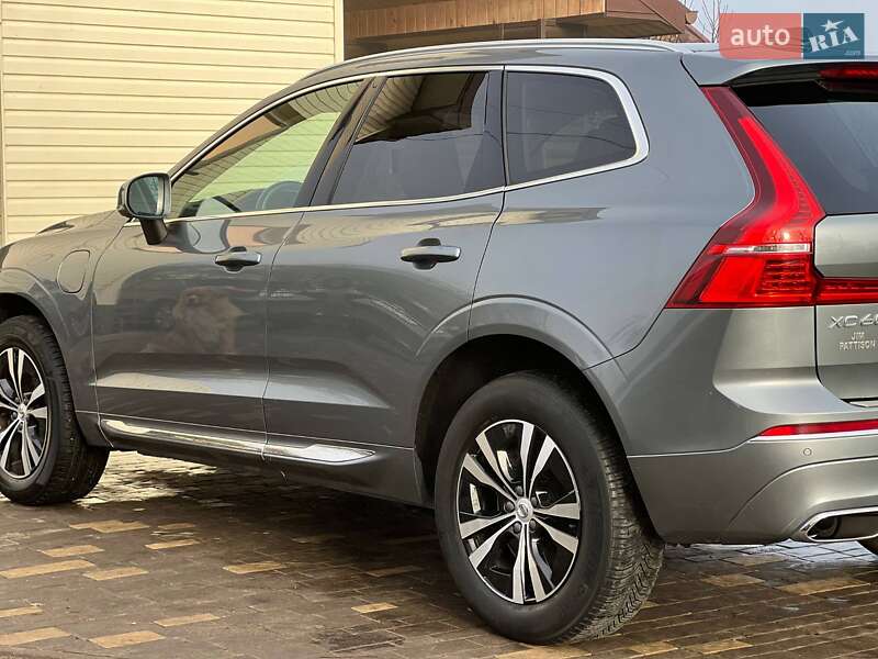 Позашляховик / Кросовер Volvo XC60 2021 в Івано-Франківську