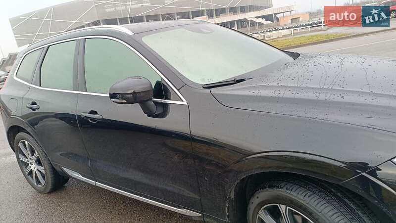 Внедорожник / Кроссовер Volvo XC60 2019 в Львове
