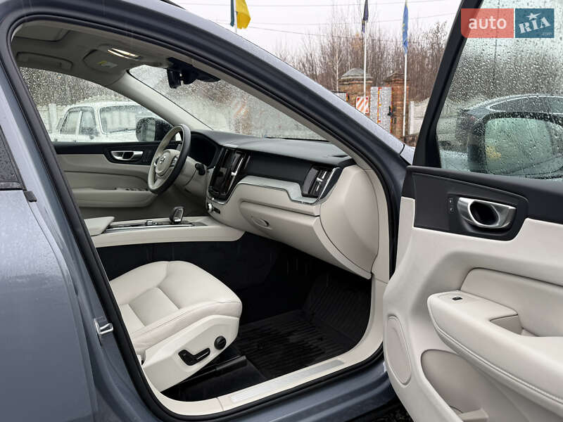 Позашляховик / Кросовер Volvo XC60 2023 в Хмельницькому