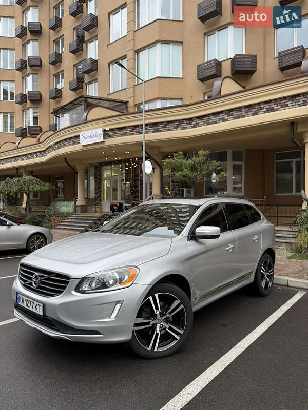 Внедорожник / Кроссовер Volvo XC60 2015 в Киеве