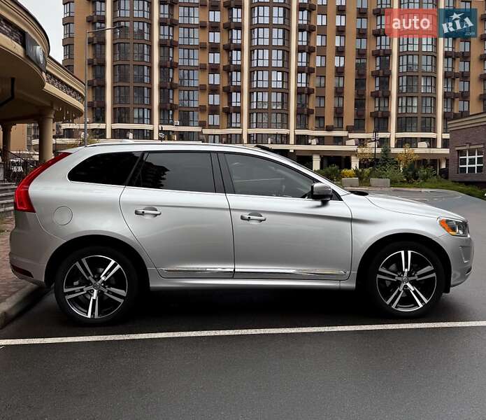 Внедорожник / Кроссовер Volvo XC60 2015 в Киеве