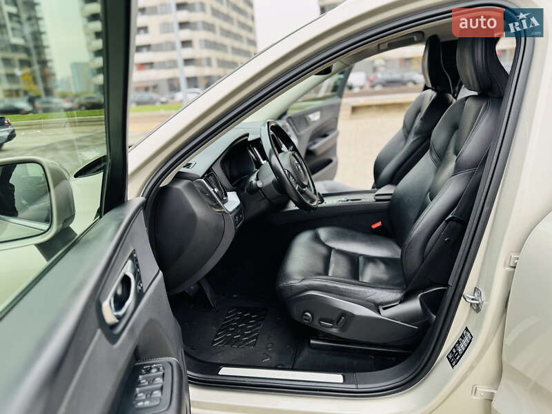 Позашляховик / Кросовер Volvo XC60 2020 в Лохвиці