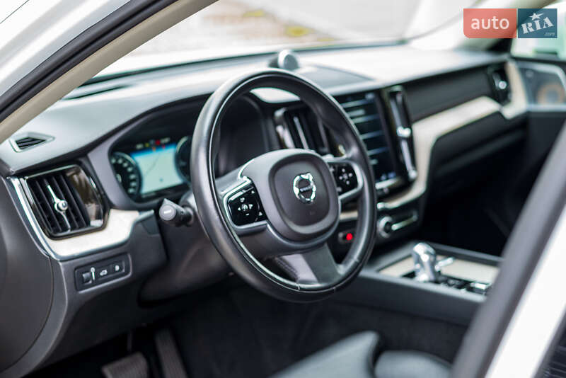 Позашляховик / Кросовер Volvo XC60 2018 в Рівному фото 4 Позашляховик / Кросовер Volvo XC60 2018 в Рівному