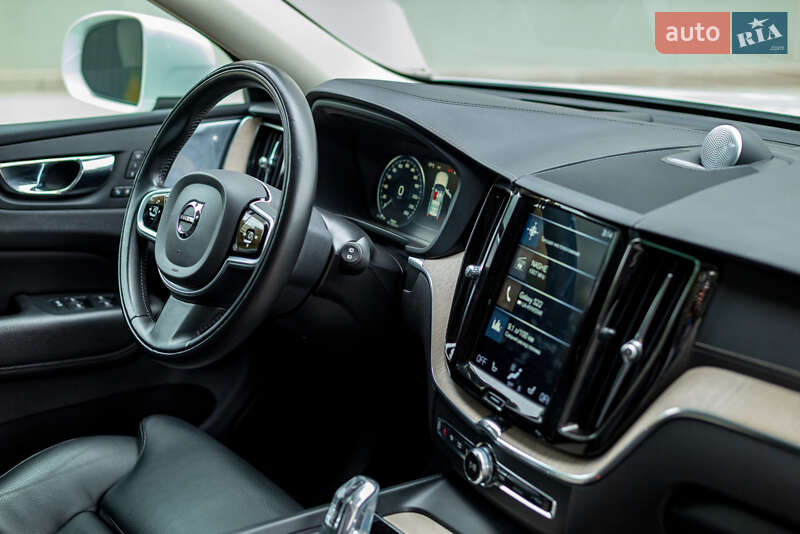 Позашляховик / Кросовер Volvo XC60 2018 в Рівному фото 32 Позашляховик / Кросовер Volvo XC60 2018 в Рівному