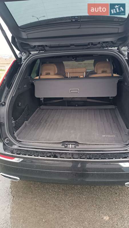 Внедорожник / Кроссовер Volvo XC60 2019 в Львове