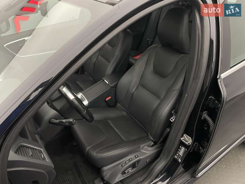 Позашляховик / Кросовер Volvo XC60 2015 в Києві фото 9 Позашляховик / Кросовер Volvo XC60 2015 в Києві