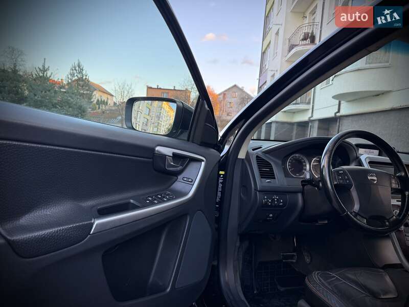 Позашляховик / Кросовер Volvo XC60 2008 в Івано-Франківську