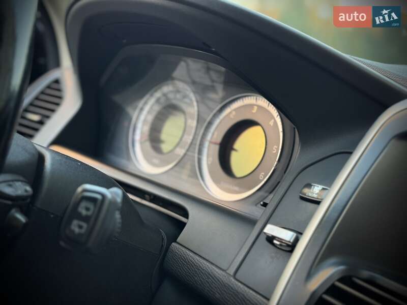 Позашляховик / Кросовер Volvo XC60 2008 в Івано-Франківську