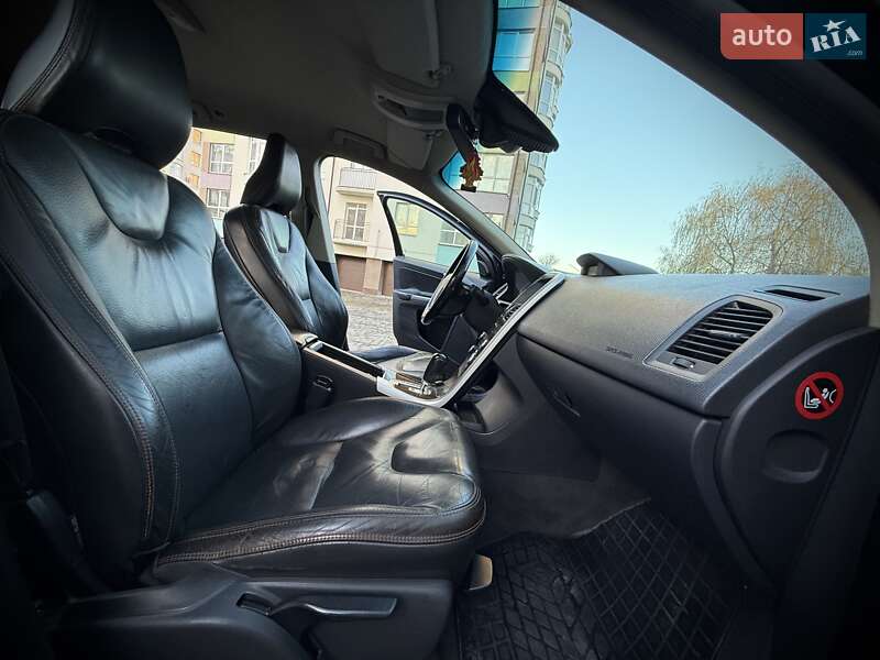 Позашляховик / Кросовер Volvo XC60 2008 в Івано-Франківську