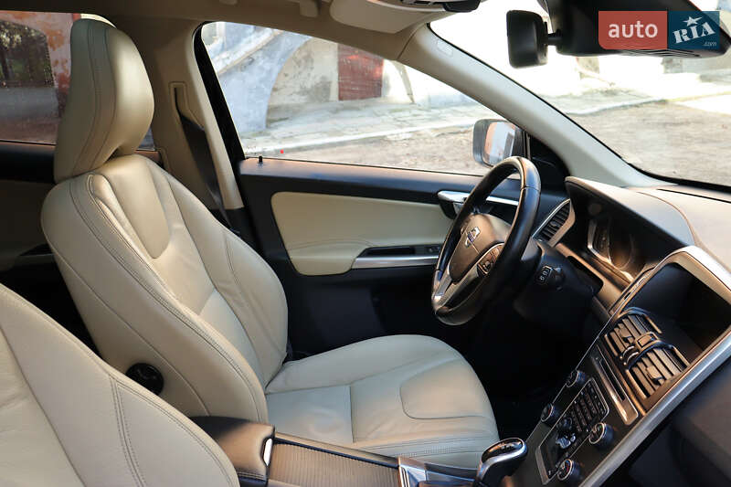 Внедорожник / Кроссовер Volvo XC60 2014 в Тернополе фото 159 Внедорожник / Кроссовер Volvo XC60 2014 в Тернополе