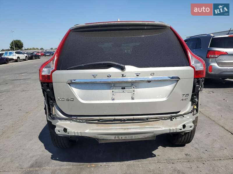 Внедорожник / Кроссовер Volvo XC60 2017 в Киеве