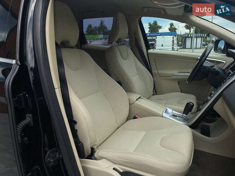 Позашляховик / Кросовер Volvo XC60 2011 в Києві