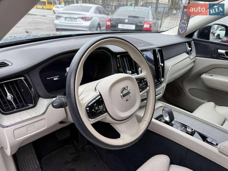 Внедорожник / Кроссовер Volvo XC60 2023 в Полтаве