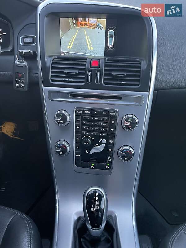 Внедорожник / Кроссовер Volvo XC60 2016 в Луцке фото 5 Внедорожник / Кроссовер Volvo XC60 2016 в Луцке