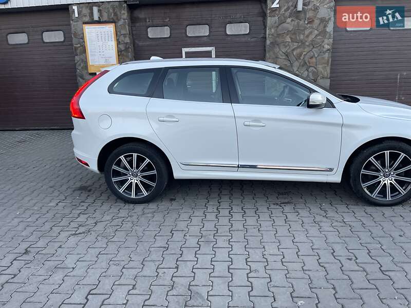 Внедорожник / Кроссовер Volvo XC60 2016 в Луцке фото 26 Внедорожник / Кроссовер Volvo XC60 2016 в Луцке