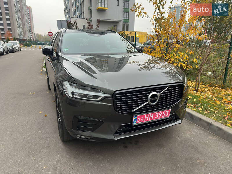 Внедорожник / Кроссовер Volvo XC60 2020 в Киеве