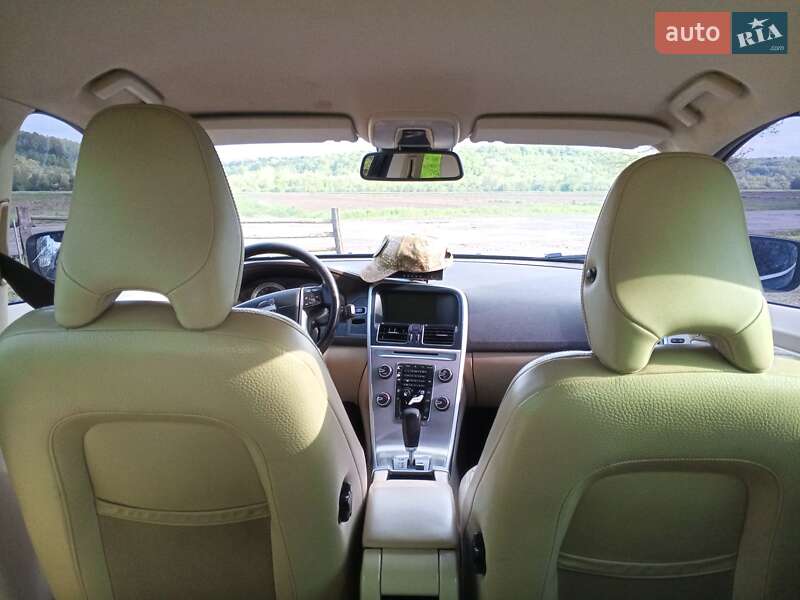 Позашляховик / Кросовер Volvo XC60 2010 в Косові