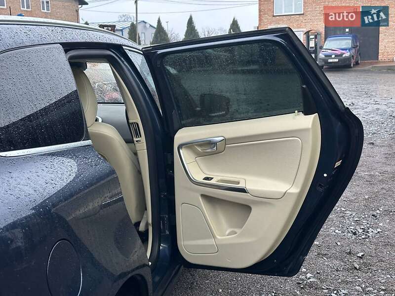 Внедорожник / Кроссовер Volvo XC60 2015 в Луцке