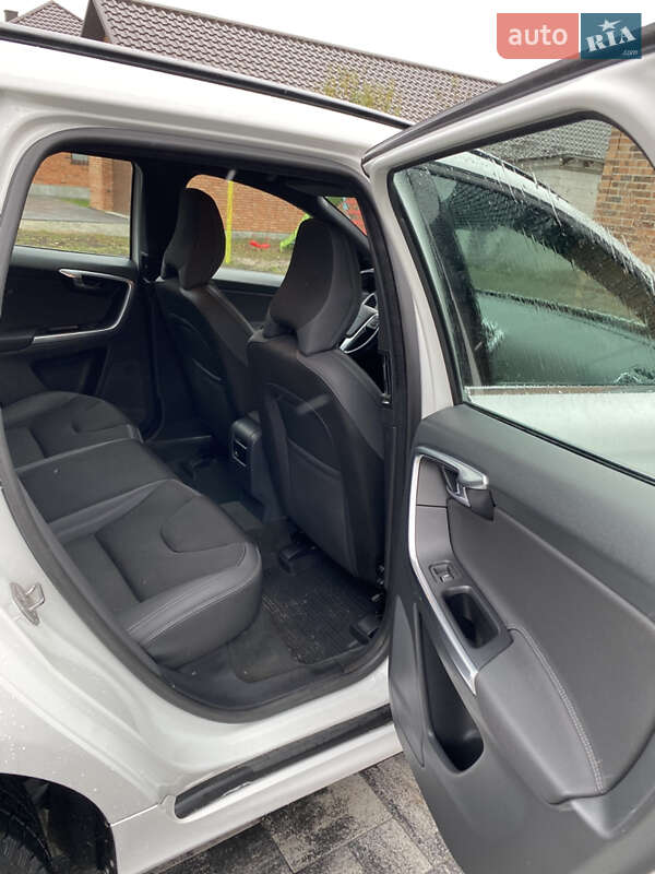 Внедорожник / Кроссовер Volvo XC60 2014 в Сарнах фото 11 Внедорожник / Кроссовер Volvo XC60 2014 в Сарнах