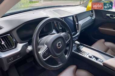 Внедорожник / Кроссовер Volvo XC60 2018 в Ровно