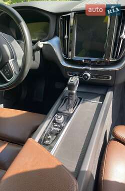 Внедорожник / Кроссовер Volvo XC60 2018 в Ровно