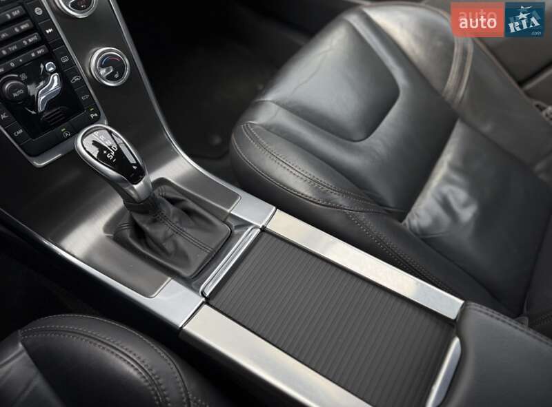 Позашляховик / Кросовер Volvo XC60 2013 в Стрию