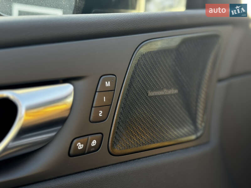 Внедорожник / Кроссовер Volvo XC60 2022 в Житомире фото 25 Внедорожник / Кроссовер Volvo XC60 2022 в Житомире