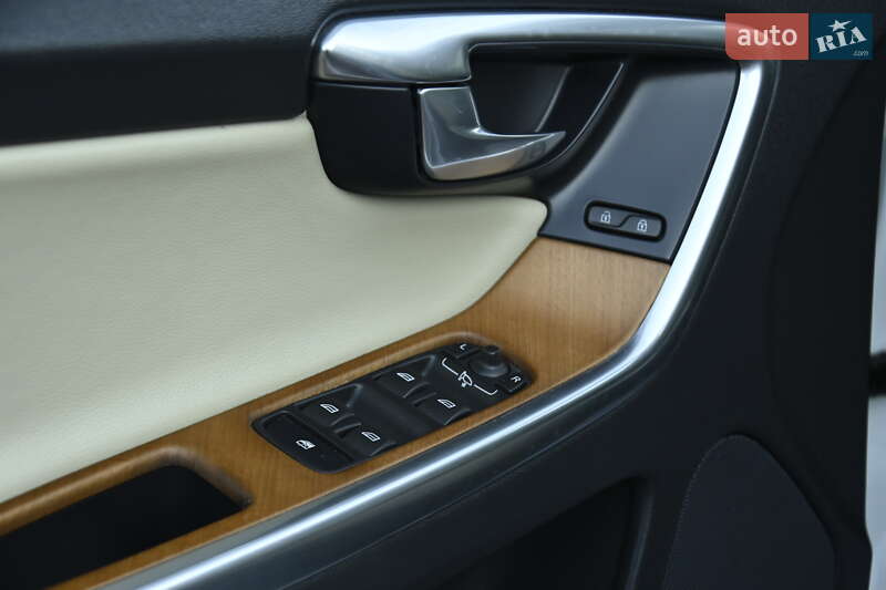 Позашляховик / Кросовер Volvo XC60 2017 в Бердичеві