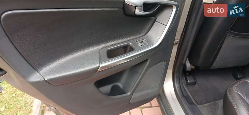 Позашляховик / Кросовер Volvo XC60 2011 в Дубні