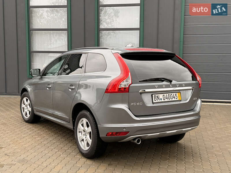Внедорожник / Кроссовер Volvo XC60 2017 в Ивано-Франковске фото 25 Внедорожник / Кроссовер Volvo XC60 2017 в Ивано-Франковске